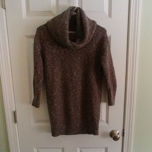 Women's scoop neck sweater